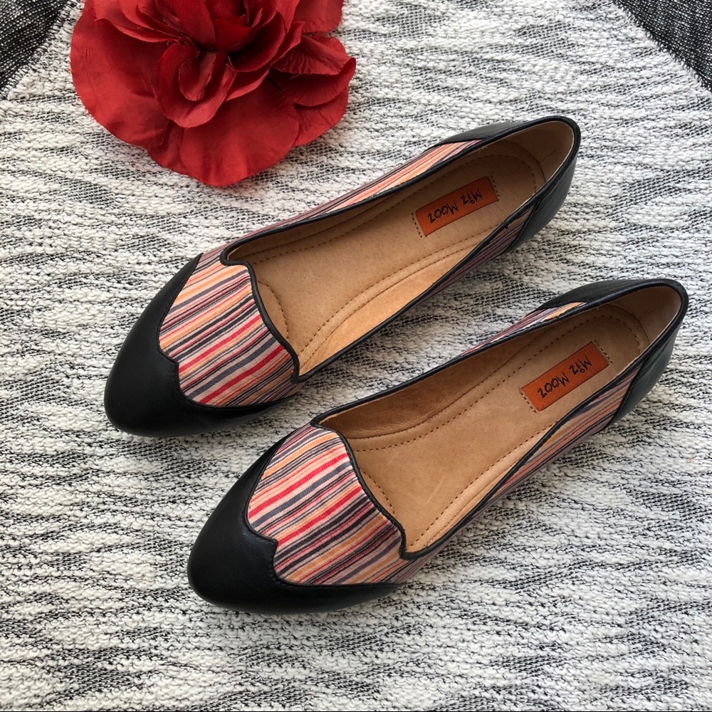 Miz Mooz Pace Flat Shoe Point Cap Toe Stripe 7